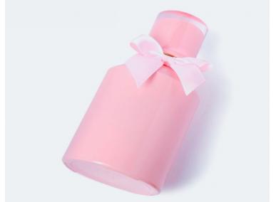 bottiglia di profumo rosa per le donne